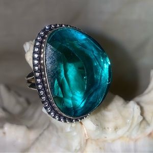 Magestic Aqua Green Quartz vintage Ring